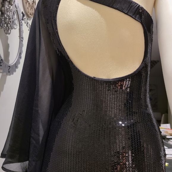 Bebe Sequin One Shoulder Party Dress. - Picture 6 of 10